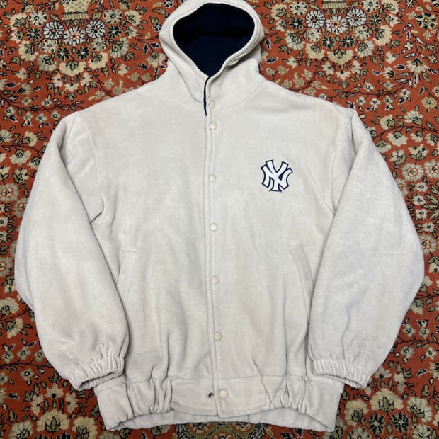 [L] 뉴욕 양키즈 스포츠 후리스 후드 점퍼