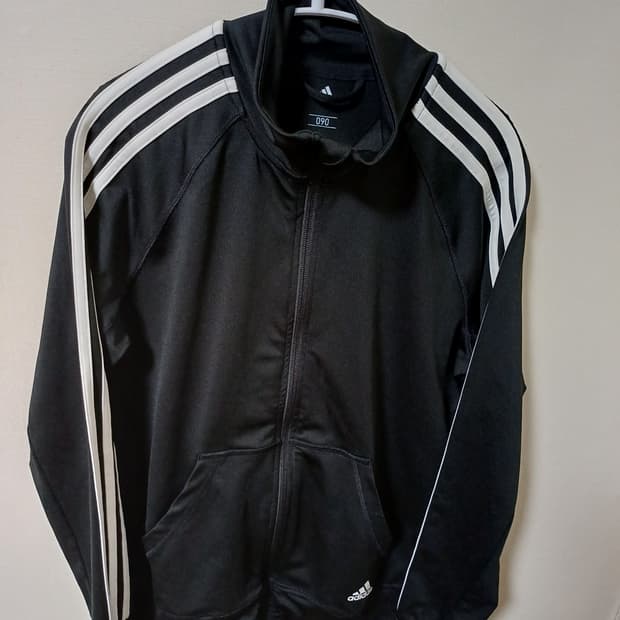 아디다스 블랙 트랙탑 져지