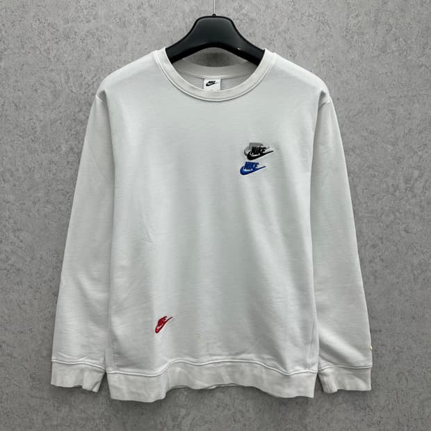 105 나이키 남자 멀티로고 맨투맨