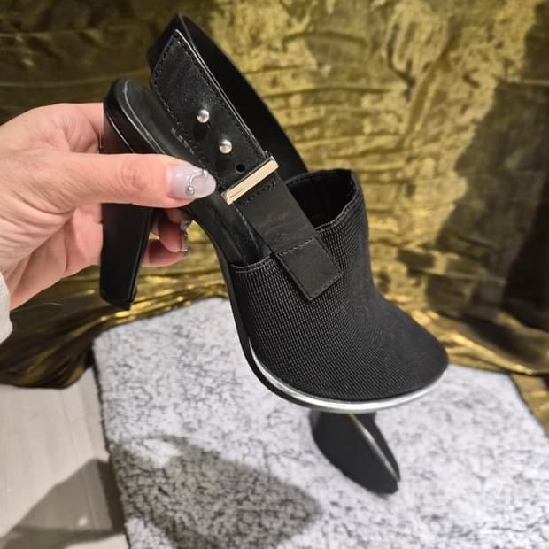UNITED NUDE 메쉬 양가죽 힐