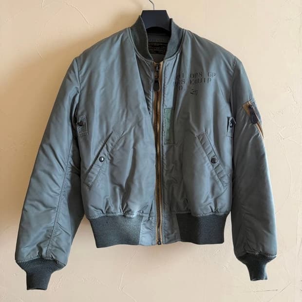 더 리얼 맥코이 MA-1 플라이트 재킷
