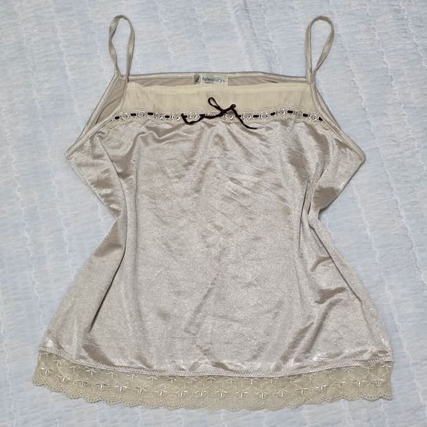 라떼갸루 리본레이스 새틴 슬리브리스