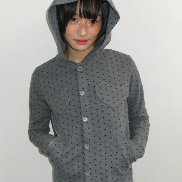 론론 HEART POCKET DOT HOODED CARDIGAN GREY