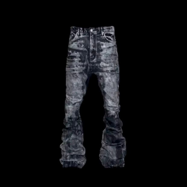 에모스탠스 클럽 펜타그램 플레어 진 샘플 제품