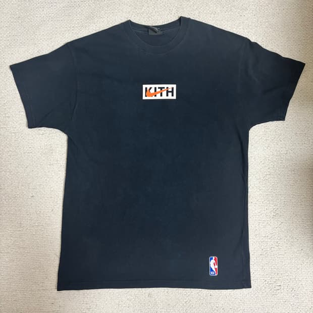 kith nike 뉴욕닉스 반팔티셔츠 M100-105