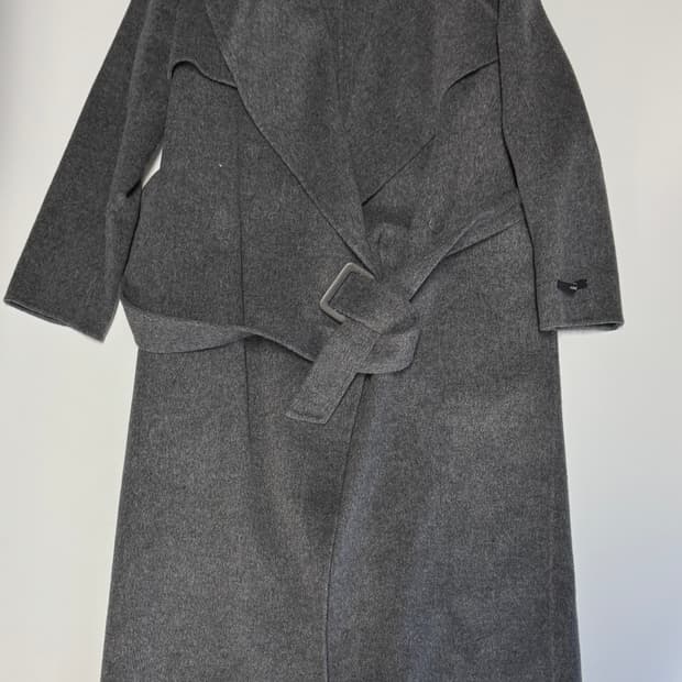 여성 르뮈 LEMUI 핸드메이드 하이넥 카라 벨티드 코트