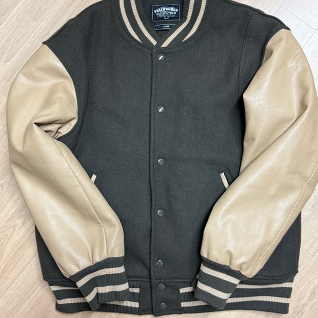 [L] 프리즘웍스 바시티 자켓 그린