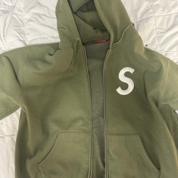 [새상품]슈프림 S로고 후드집업 라이트올리브 L