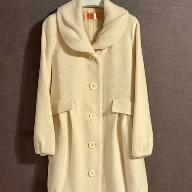 YUMA KOSHINO 디테일이 예쁜 아이보리 코트 JAPAN