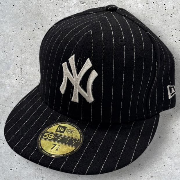 16s 뉴에라 59FIFTY 양키스 블랙 스트라이프 7 3/8