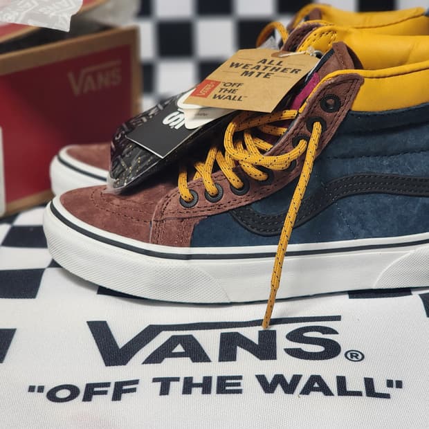 Vans Sk8-Hi MTE 카푸치노 멀티컬러 스니커즈 220 새상품