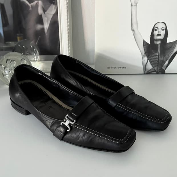 Celine triomphe flat shoes