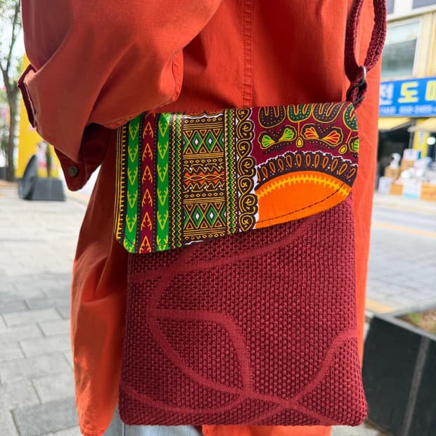 Ethnic Pattern Cross Bag