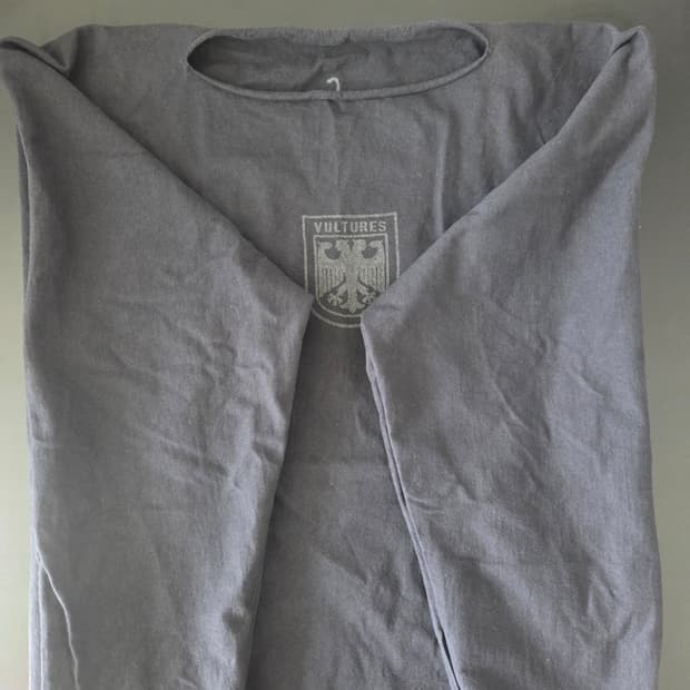 벌쳐스 롱슬리브 블랙 2