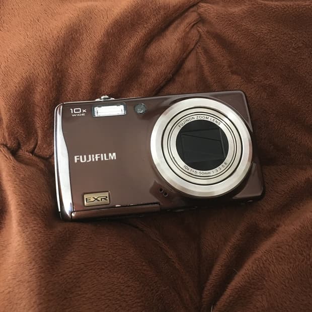 후지필름 파인픽스 f70exr 디카/디지털카메라/카메라 