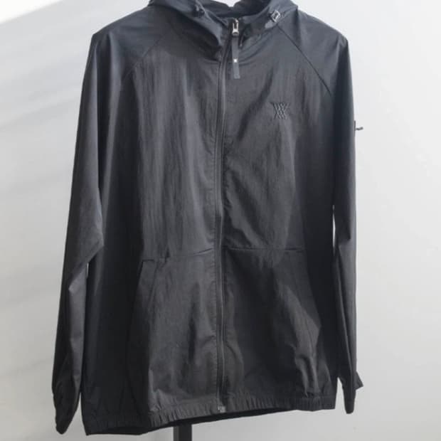 어뉴 후드 바람막이 점퍼 