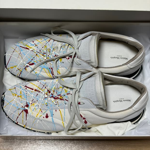 [44] 메종 마르지엘라 아페르투라 페인팅 러너 바니스