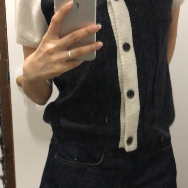 차콜 아이보리 니트