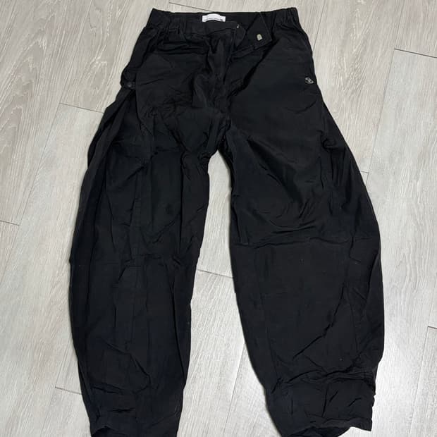 산산기어 바지 팝니다.