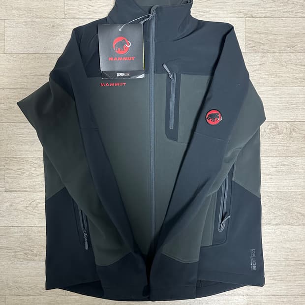 마무트 소프트쉘 새상품