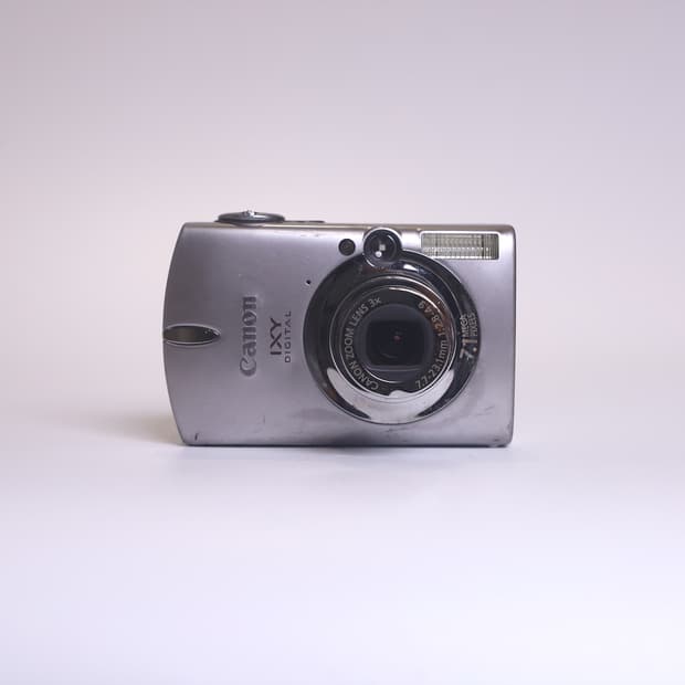 캐논 익시 디지털 700(익서스 750 일본 내수 모델) 실버