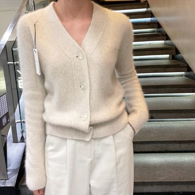 모아니(MOANI) 라쿤 폭스 가디건 프리사이즈 새상품