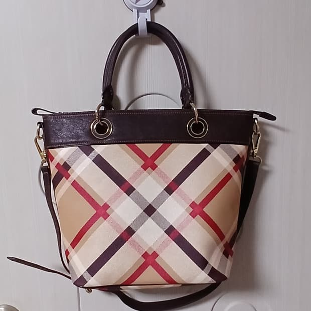 닥스 시그니처 체크 토트백 겸 숄더백