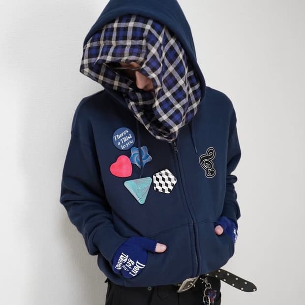 TΣist Multi Badge Zip Hoodie / navy 