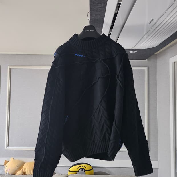[거의 새것] 자라 아더에러 패치워크 니트 스웨터 L-XL