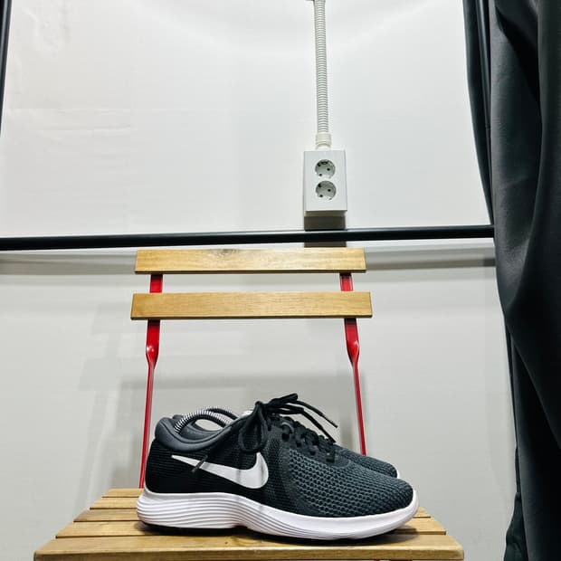 260) 나이키 운동화 남성 남자 런닝화 레볼루션 4