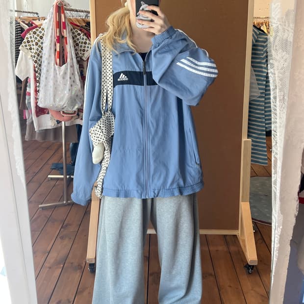 아디다스 스카이블루 바람막이 
