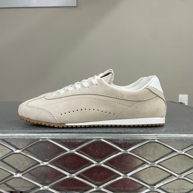 알로 요가 선셋 스니커즈 w7.5