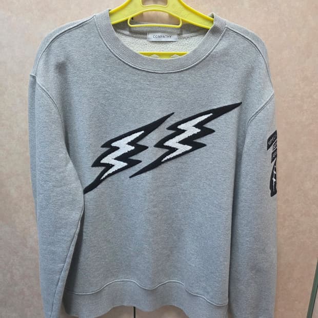 컴파씨 번개 맨투맨