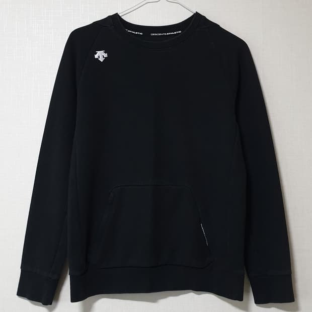 데상트 여성 긴팔티 90사이즈