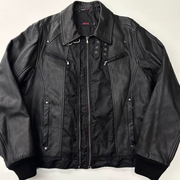 베르사체 스포츠 디테일 레더 디테일 바이커 자켓