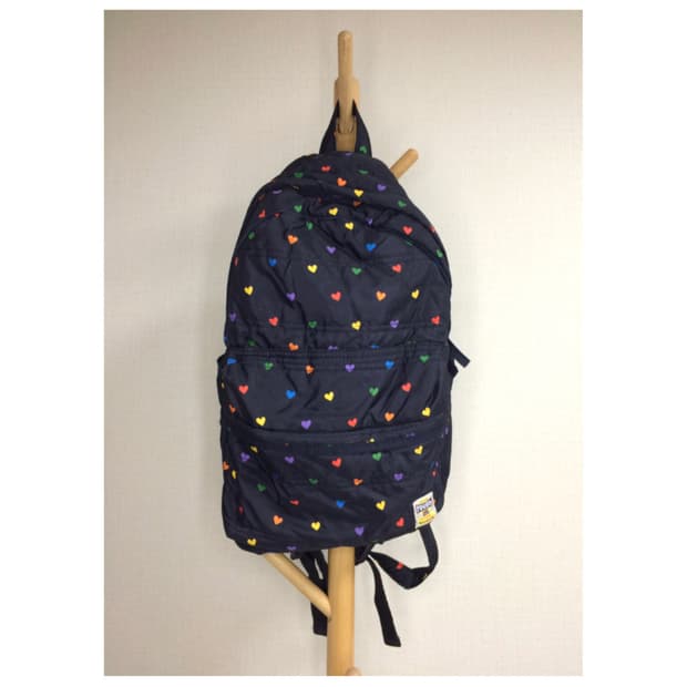 빈티지 컬러풀 하트 무늬 패디드 백팩