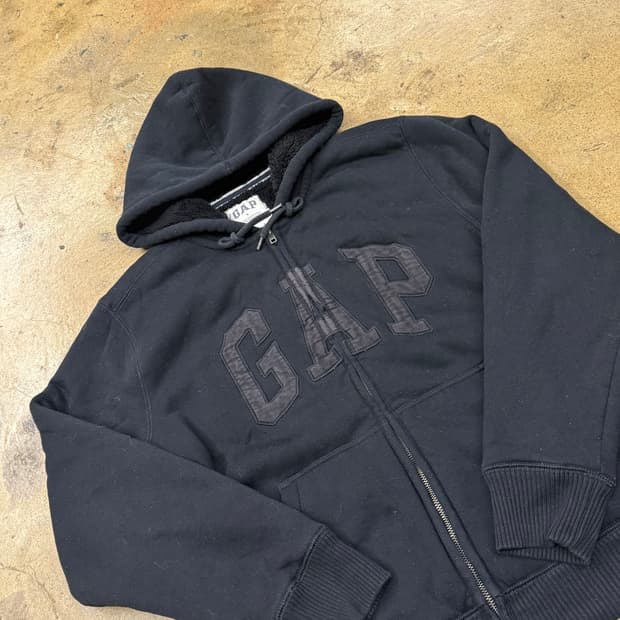 갭 올블랙 후드집업