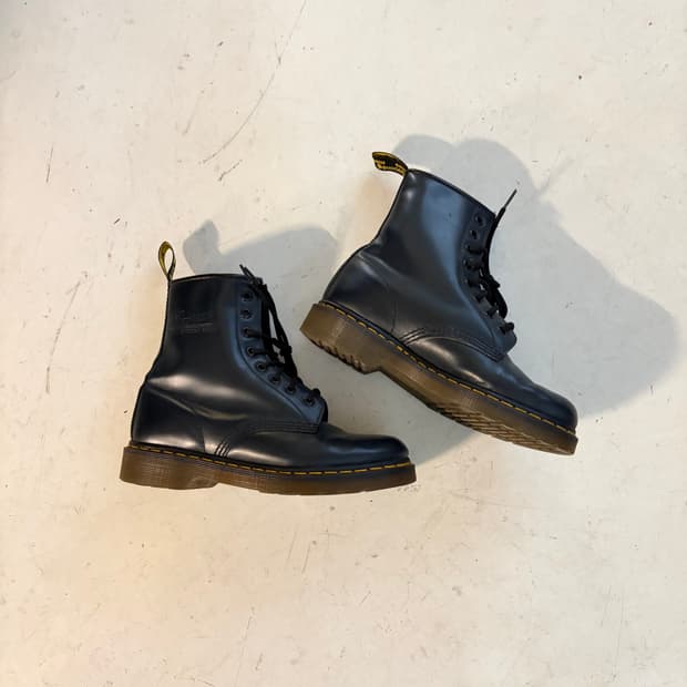 닥터마틴 10072 8홀 빈티지 부츠 UK5