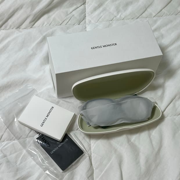 젠틀몬스터 ANNA 01 판매합니다