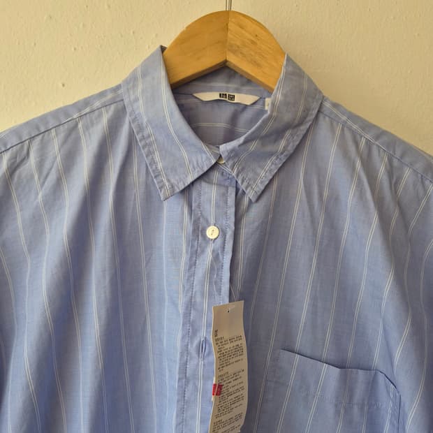 새제품)유니클로 여성 루즈핏칠부셔츠 S사이즈