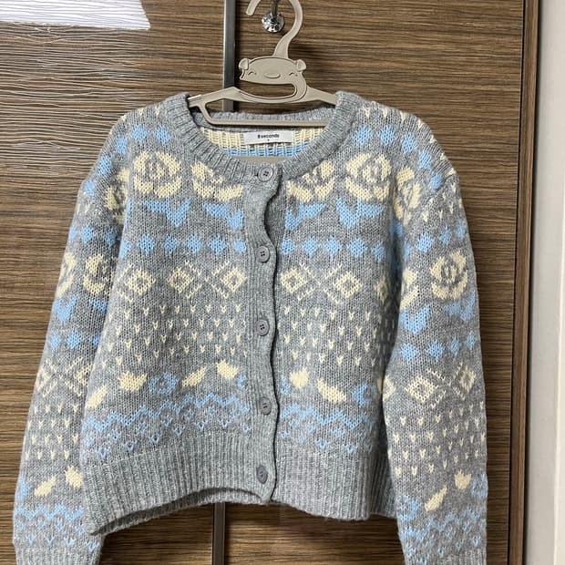 에잇세컨즈 자카드 가디건 회색 s 사이즈