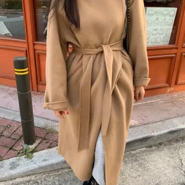 오픈잇히어 소피 핸드메이드 로브 코트