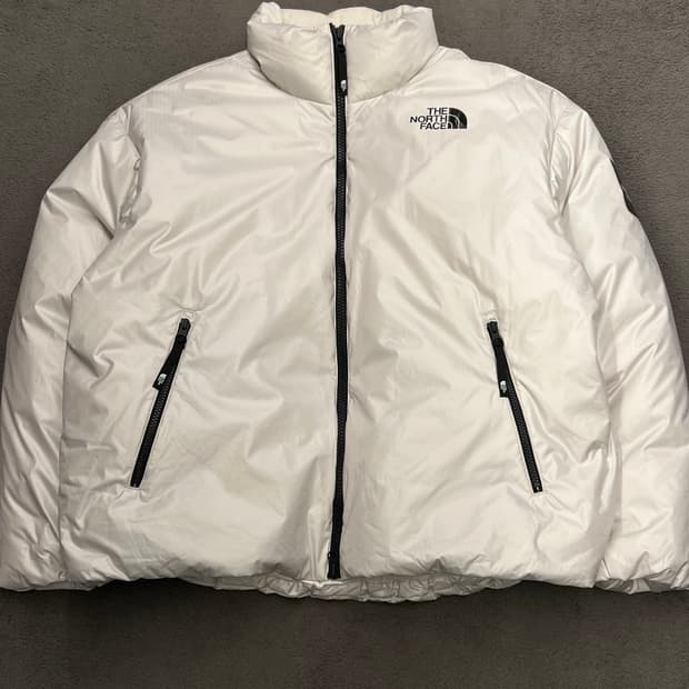 노스페이스 글로시 다운 패딩 처분 