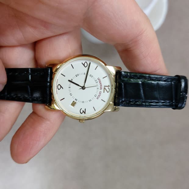 유니버셜 제네브 