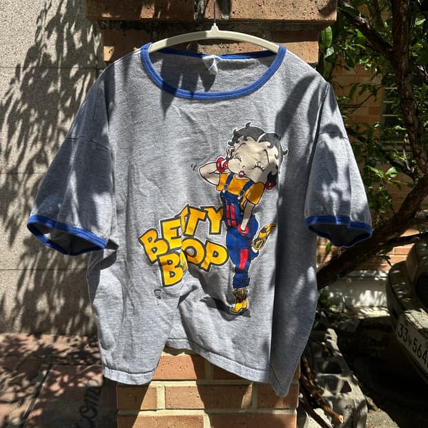 97 betty boop ringer t shirt L