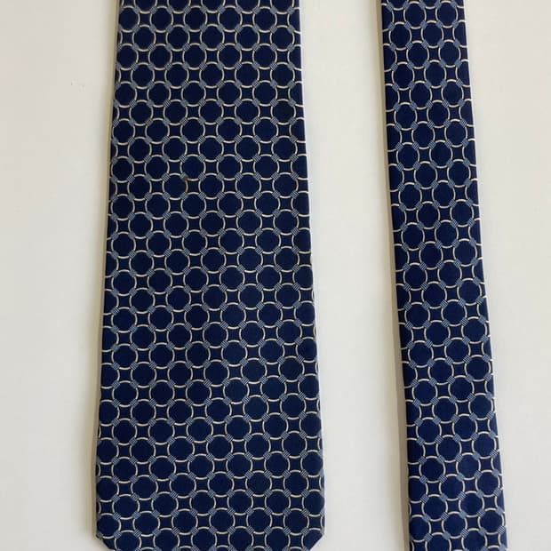 크리스찬디올무슈 넥타이