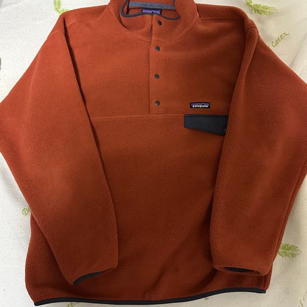 파타고니아 신칠라 버니쉬드 레드 팝니다