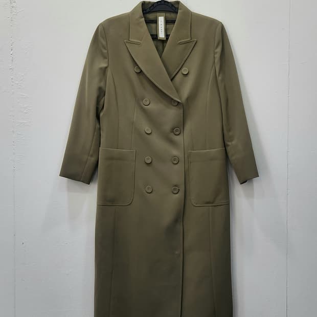 [66] 에셀리아  더블버튼 7부 롱 원피스 연카키  하객룩 오피스룩