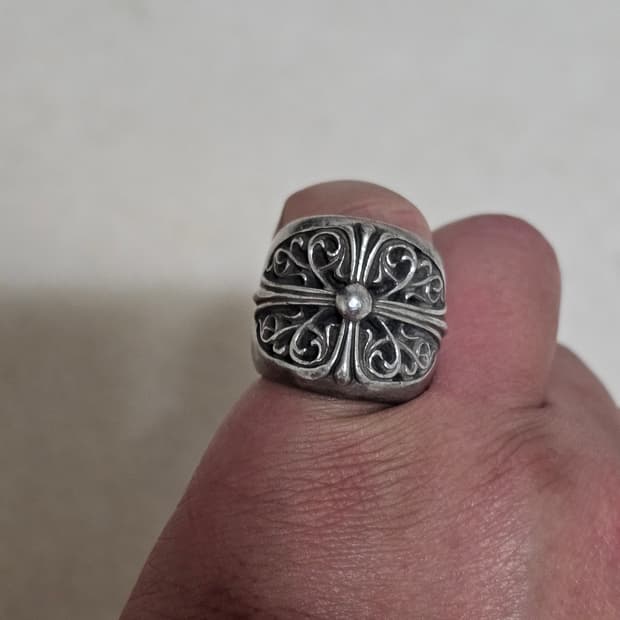 크롬하츠 오발링