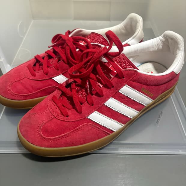 아디다스 가젤 인도어 레드